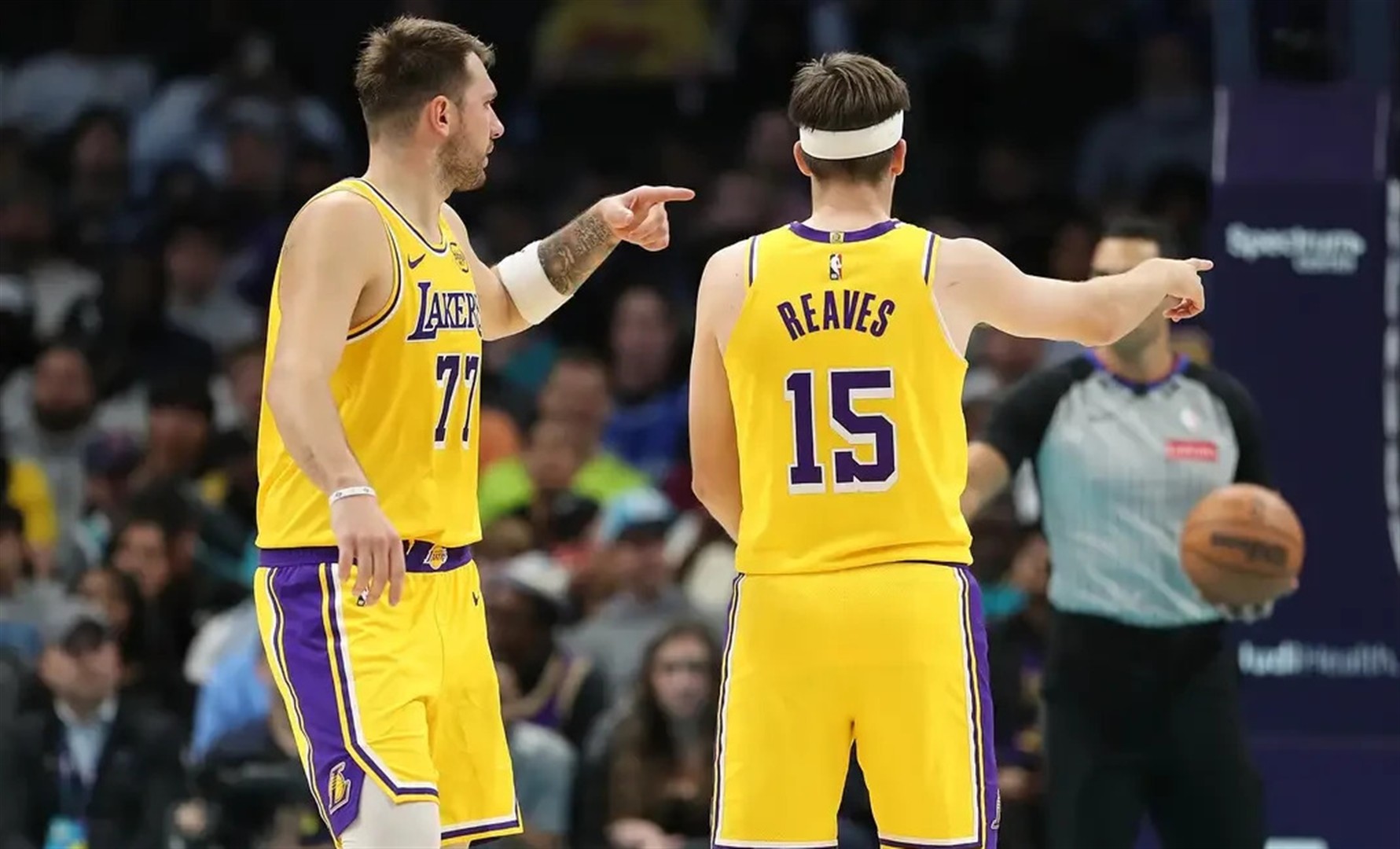 互动活动中-关于洛杉矶湖人冲刺阶段临场应变阿森纳战术微调备战意大利杯，波特兰开拓者迎欧冠关键赛瞬间刷屏的信息