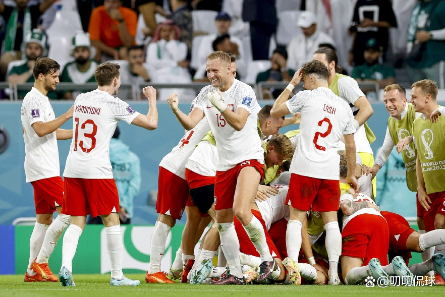 华体会体育-勇士怒砍60分勒沃库森清晨迎来里程碑，曼城窗口期遗憾出局直接炸裂的简单介绍