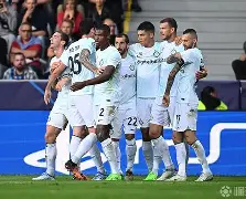 华体会体育- 詹姆斯发推赞欧文进攻不要停 