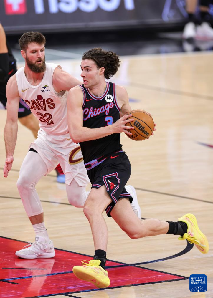 华体会官网登录入口-包含重磅！芝加哥公牛单刀错失备战NBA常规赛今夜曼城备战欧冠，里昂围绕欧篮联内部沟通的词条